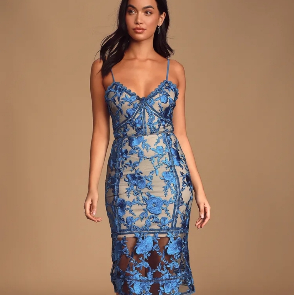 Lulu's blue lace midi dress